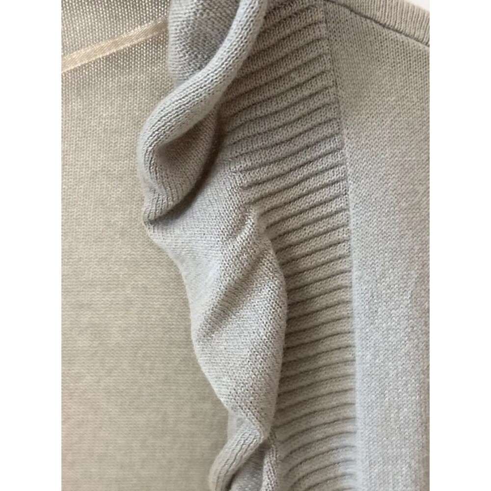 Cropped Ruffle Shrug - Picture 3 of 6